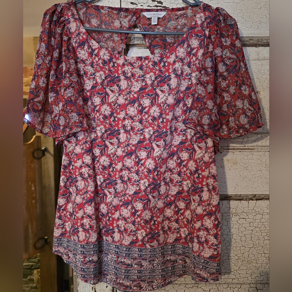 Women's LUCKY BRAND blouse Flutter Sleeve Top Shirt Sz. Small EUC!